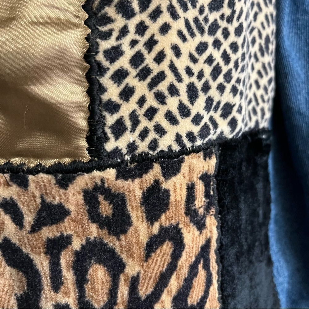 VINTAGE Tower Hill Sport Animal Print Patch Jean Jacket - Picture 7 of 9